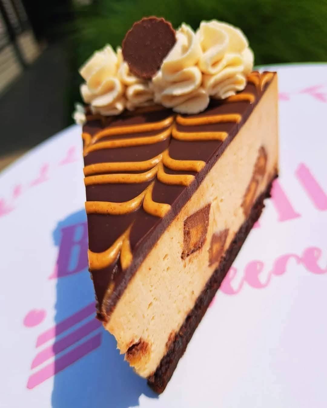 Reese's Brownie slice